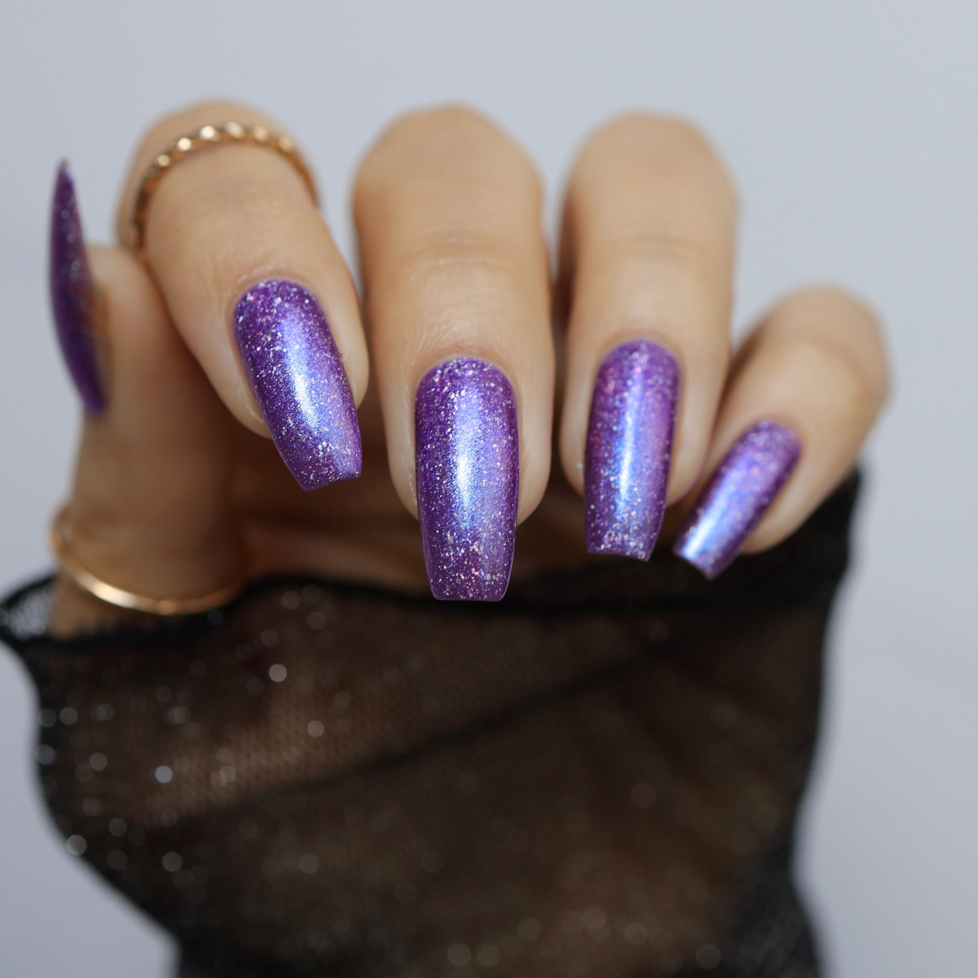 purple holographic nail polish, shimmer nails, sylvanclaw, indirect light, polishedbookworm