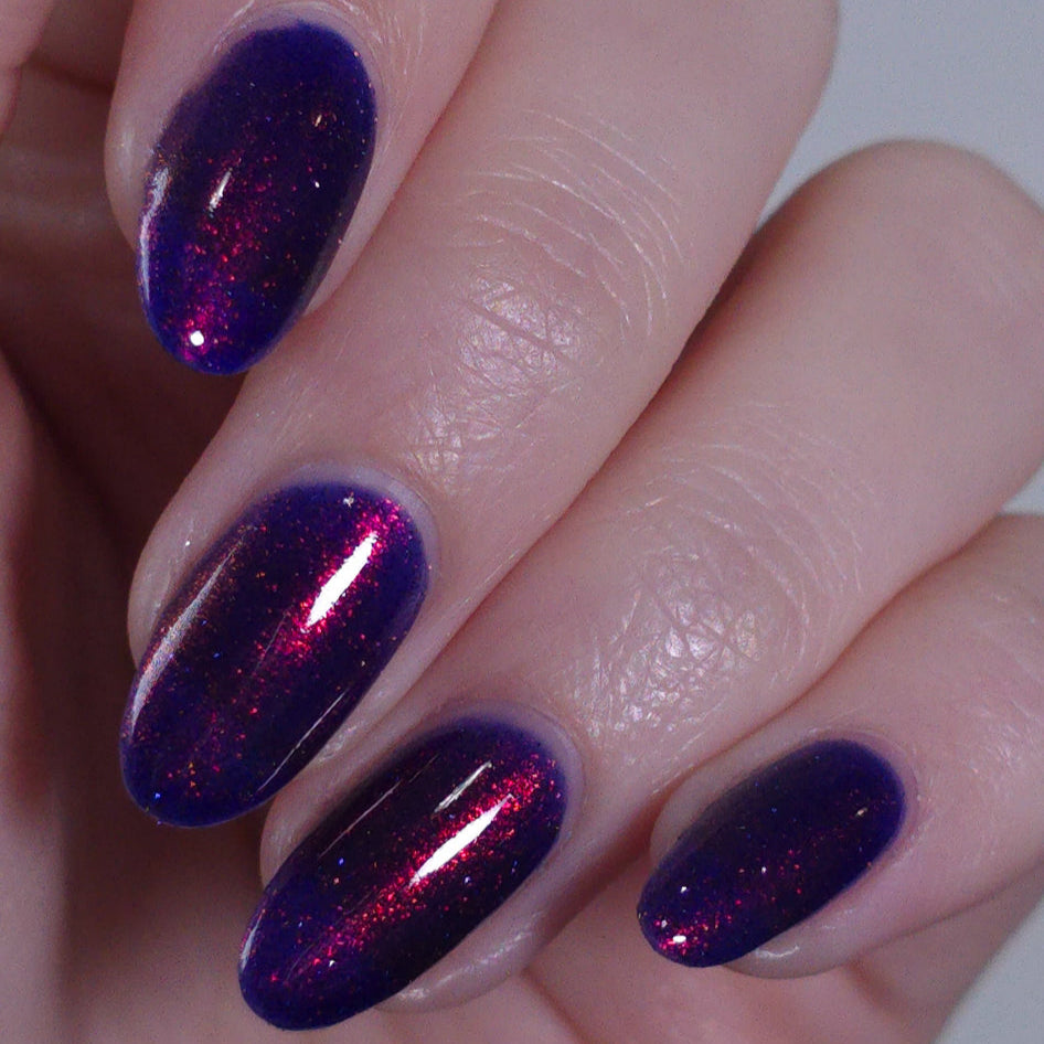 Shimmer Nails, Purple Nail Polish, Candlelit Scrawl, Studio Lighting, sylvanclaw